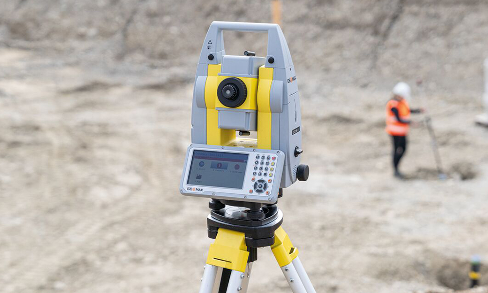 Geomax Zoom95 Robotic Total Station